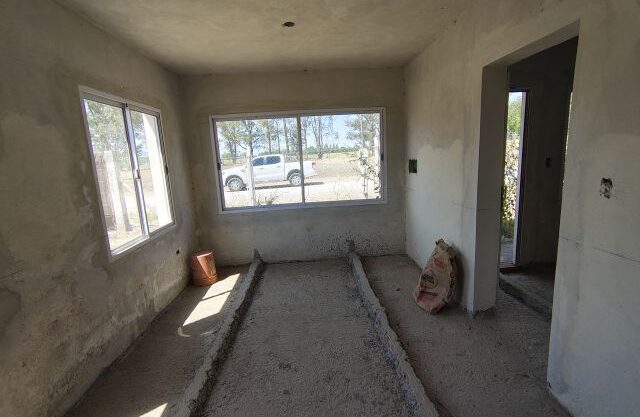 VENTA DE CASAS DE CAMPO EN SALTA. SOBRE RUTA 21, CAMINO A SAN AGUSTIN. 2 PLANTAS ESQUINA.