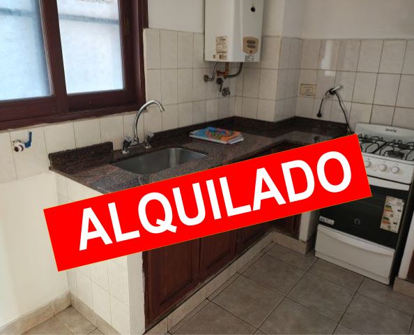 ALQUILER DE DEPARTAMENTOS EN SALTA. 1 DORMITORIO. DEAN FUNES AL 400. CON BALCON.